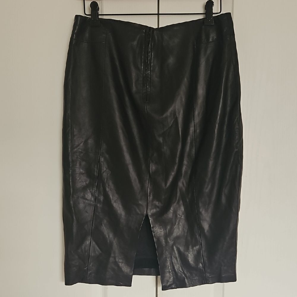 Danier Black Knee-Length Pencil Skirt - Picture 7 of 16